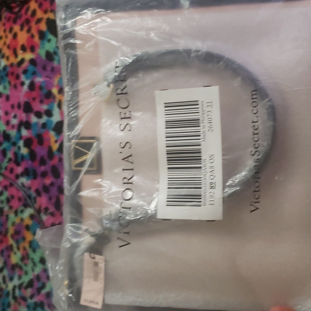 Bnwt Victoria's Secret purse